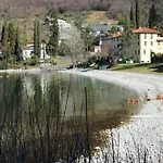 Апартаменты Bellavista Garden And Flowers Варенна