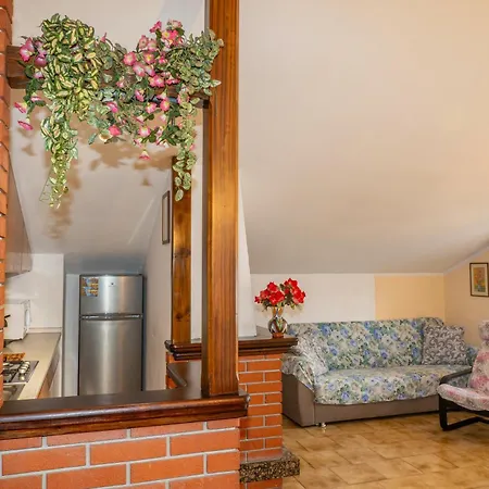 Bellavista Garden And Flowers Apartment Varenna
