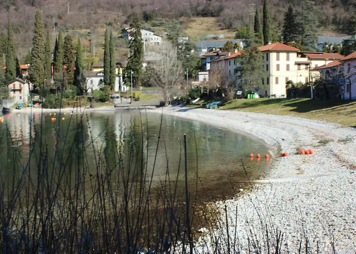 アパート Bellavista Garden And Flowers ヴァレンナ