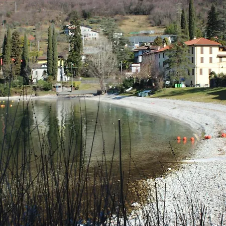 Apartament Bellavista Garden And Flowers Varenna
